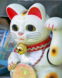 左足上げの招き猫